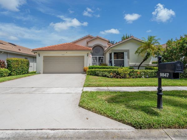 9847 Harbour Lake Circle, Boynton Beach, FL 33437