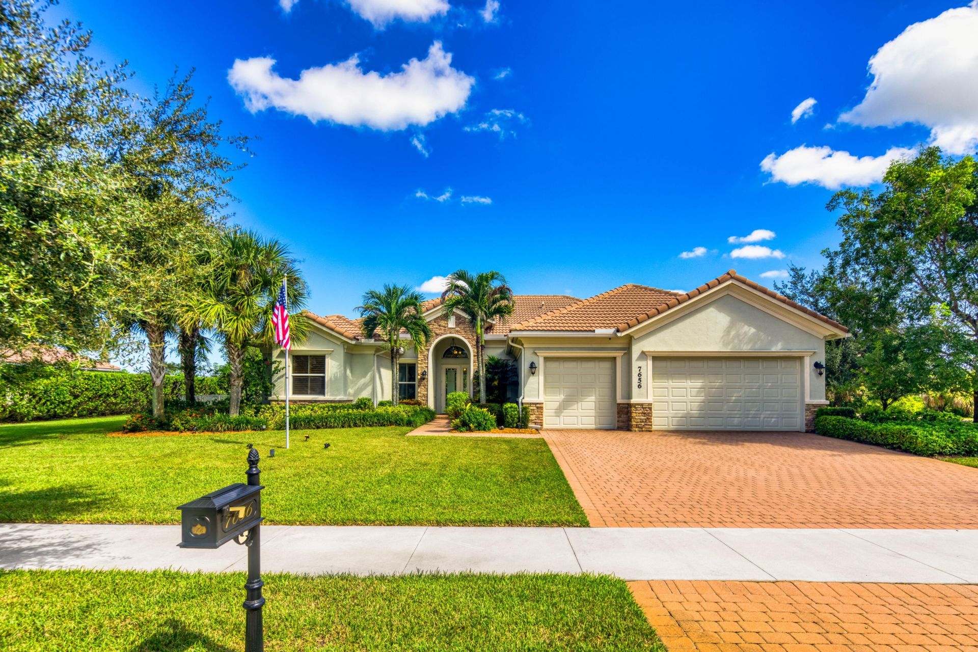 7656 SE Ravissant Drive, Stuart, FL 34997 Photo