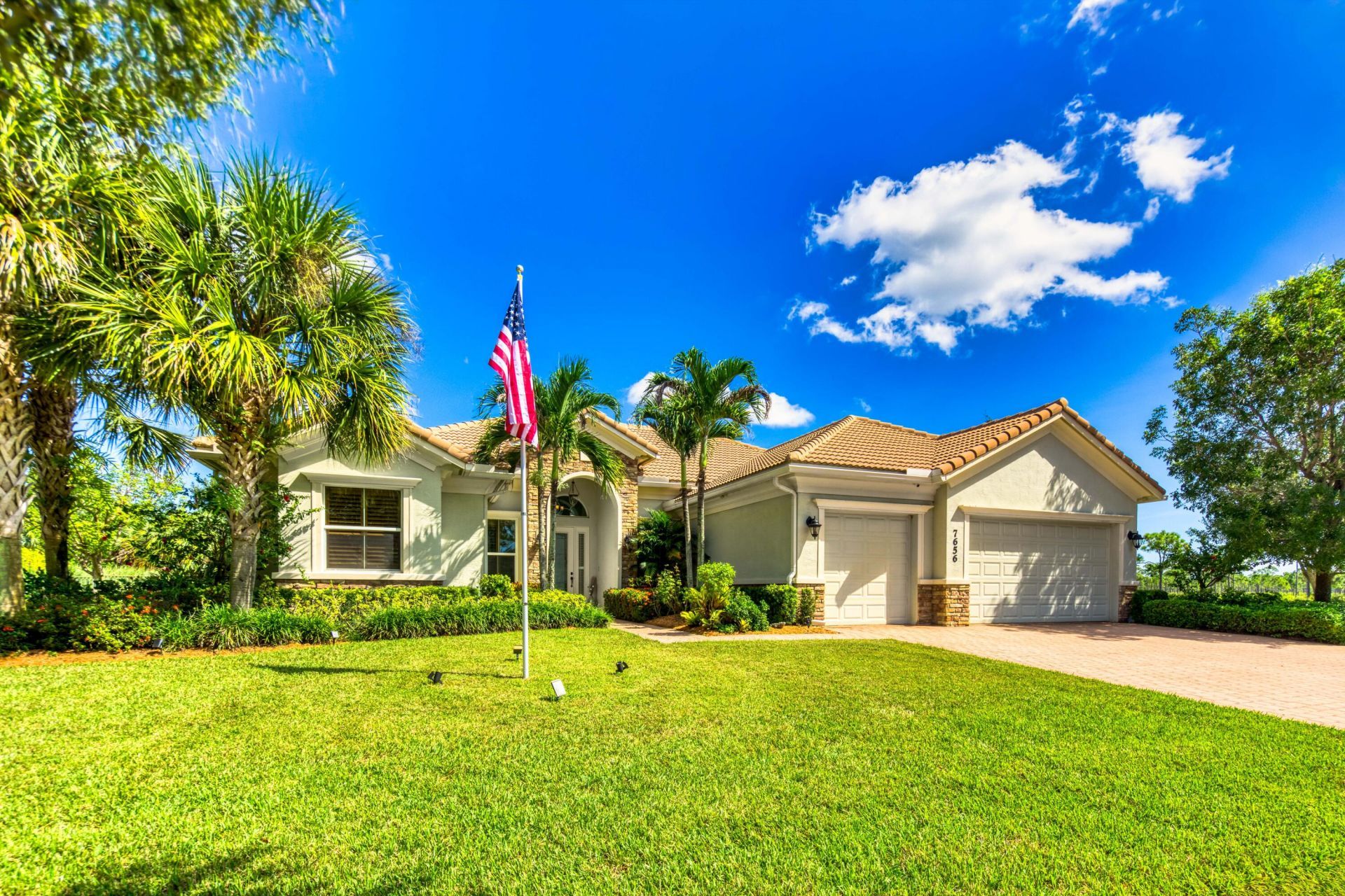 7656 SE Ravissant Drive, Stuart, FL 34997 Photo