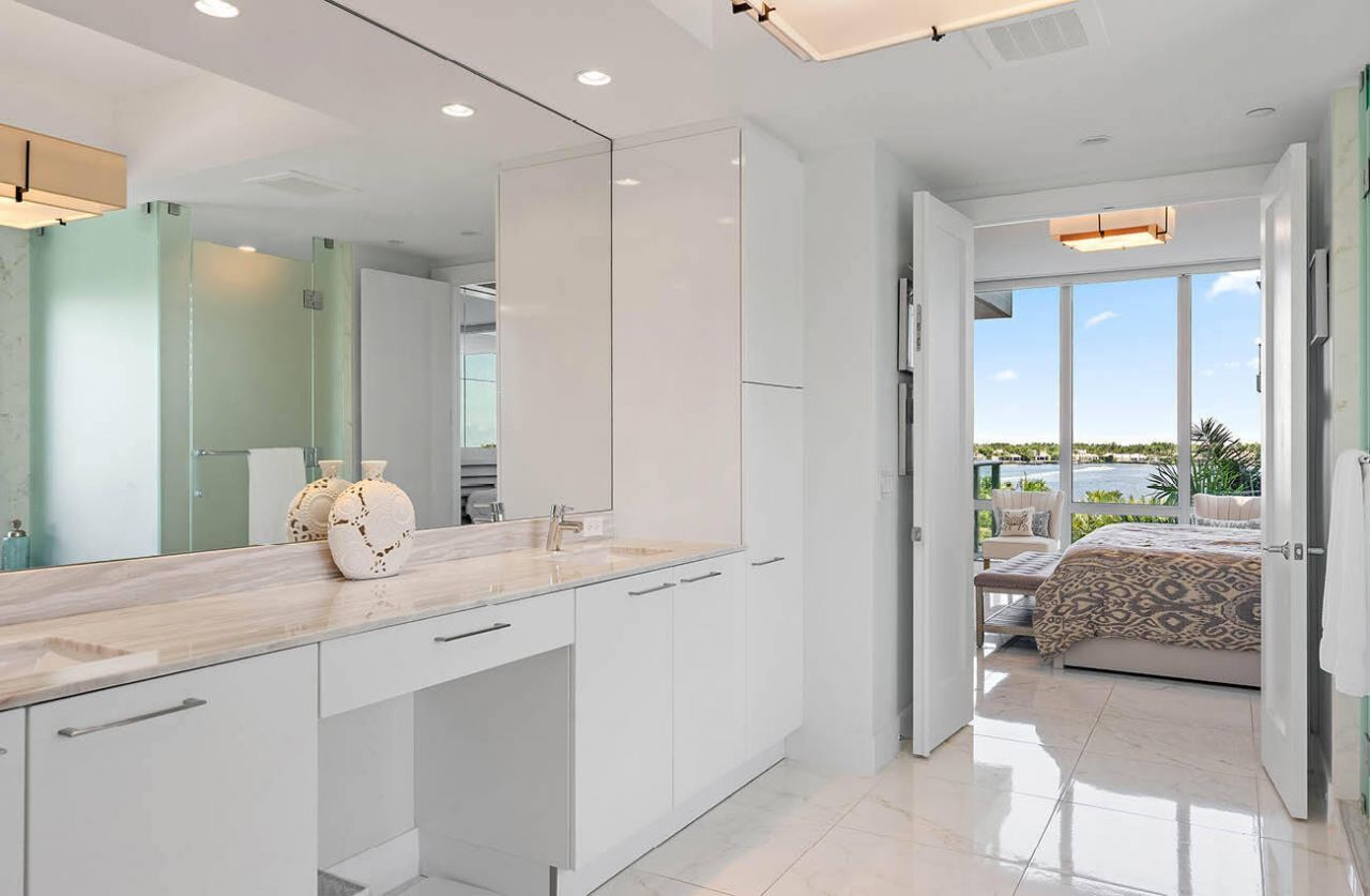 1 Water Club Way, Unit 504, North Palm Beach, FL 33408 Photo