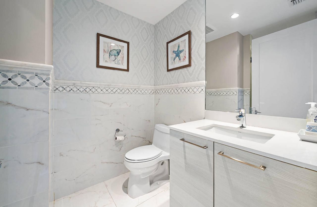 1 Water Club Way, Unit 504, North Palm Beach, FL 33408 Photo