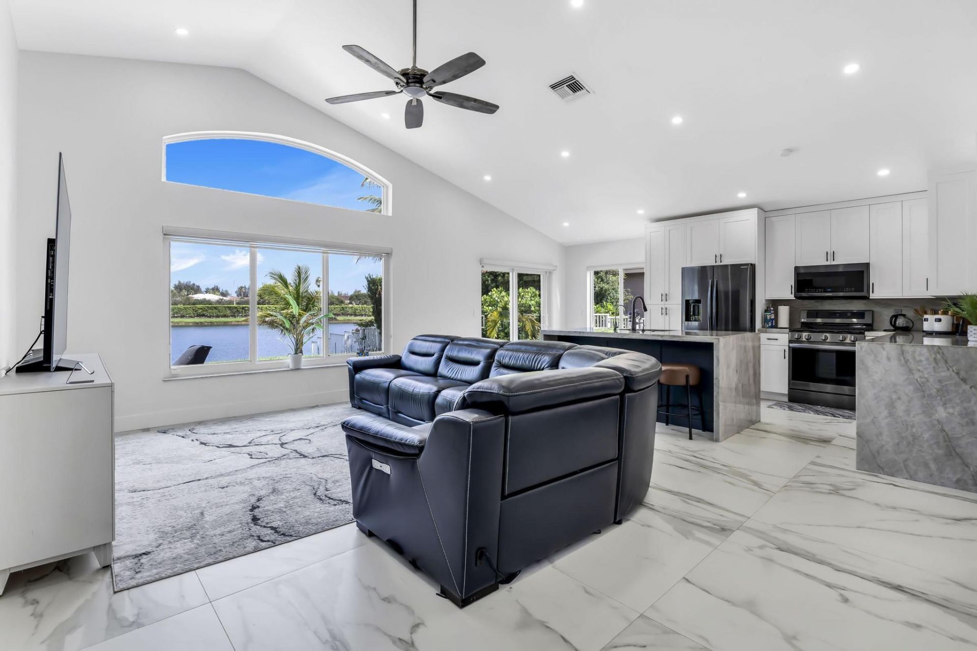 1551 NW 132nd Avenue, Pembroke Pines, FL 33028 Photo