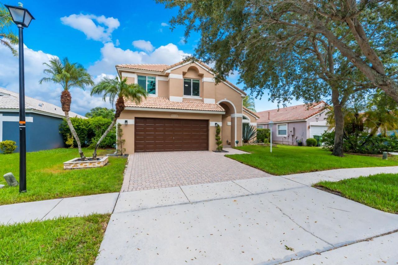 1551 NW 132nd Avenue, Pembroke Pines, FL 33028 Photo