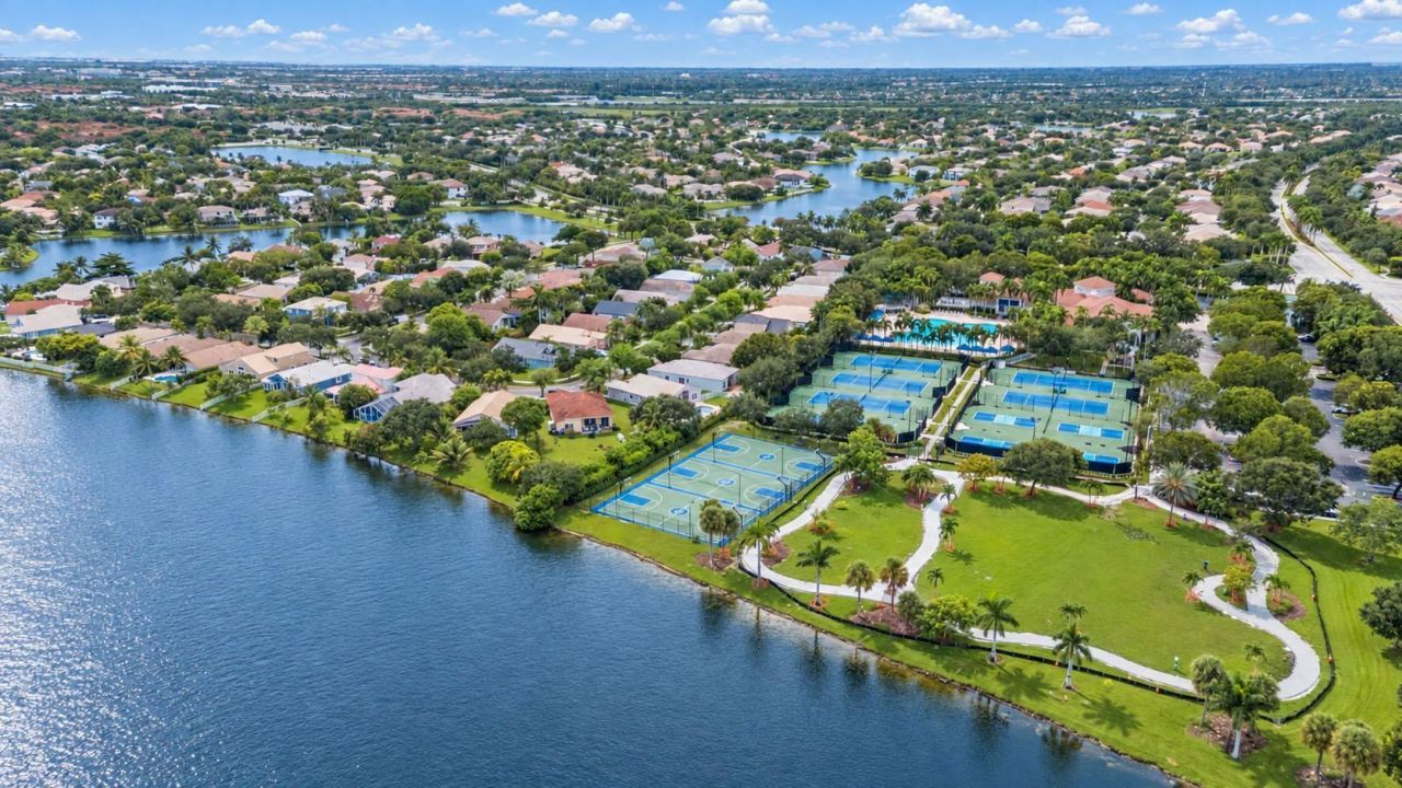 1551 NW 132nd Avenue, Pembroke Pines, FL 33028 Photo