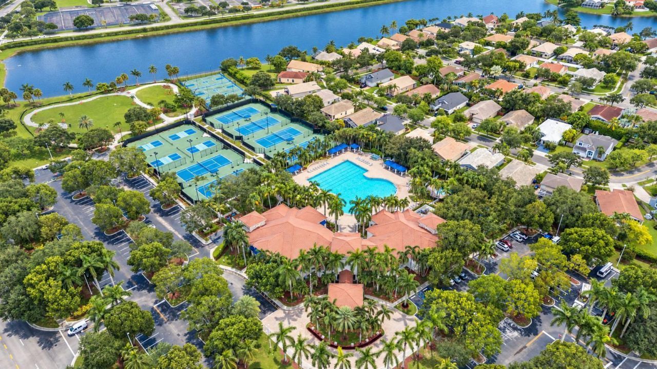 1551 NW 132nd Avenue, Pembroke Pines, FL 33028 Photo