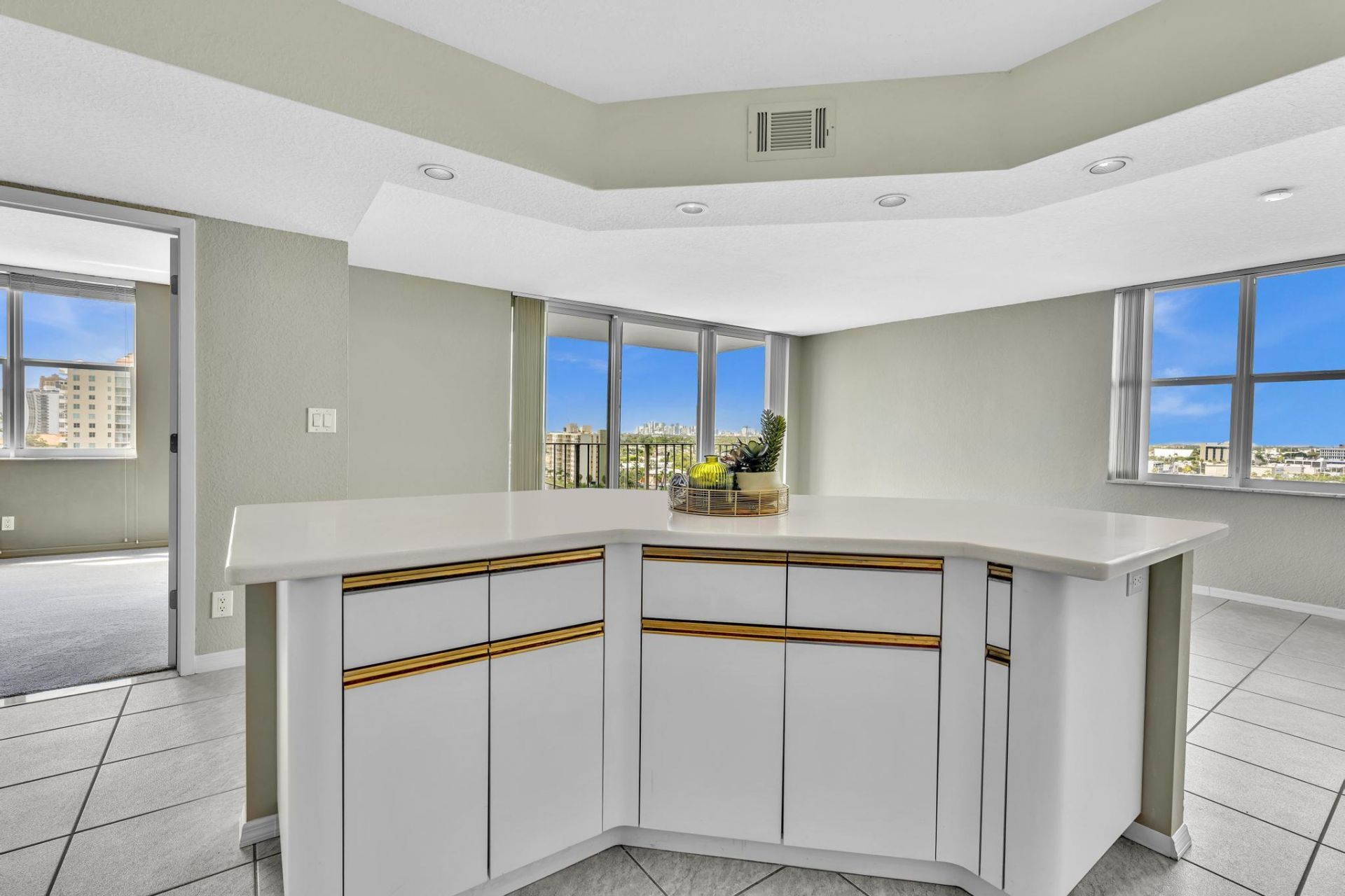 3233 NE 32nd Avenue, Unit 1103, Fort Lauderdale, FL 33308 Photo