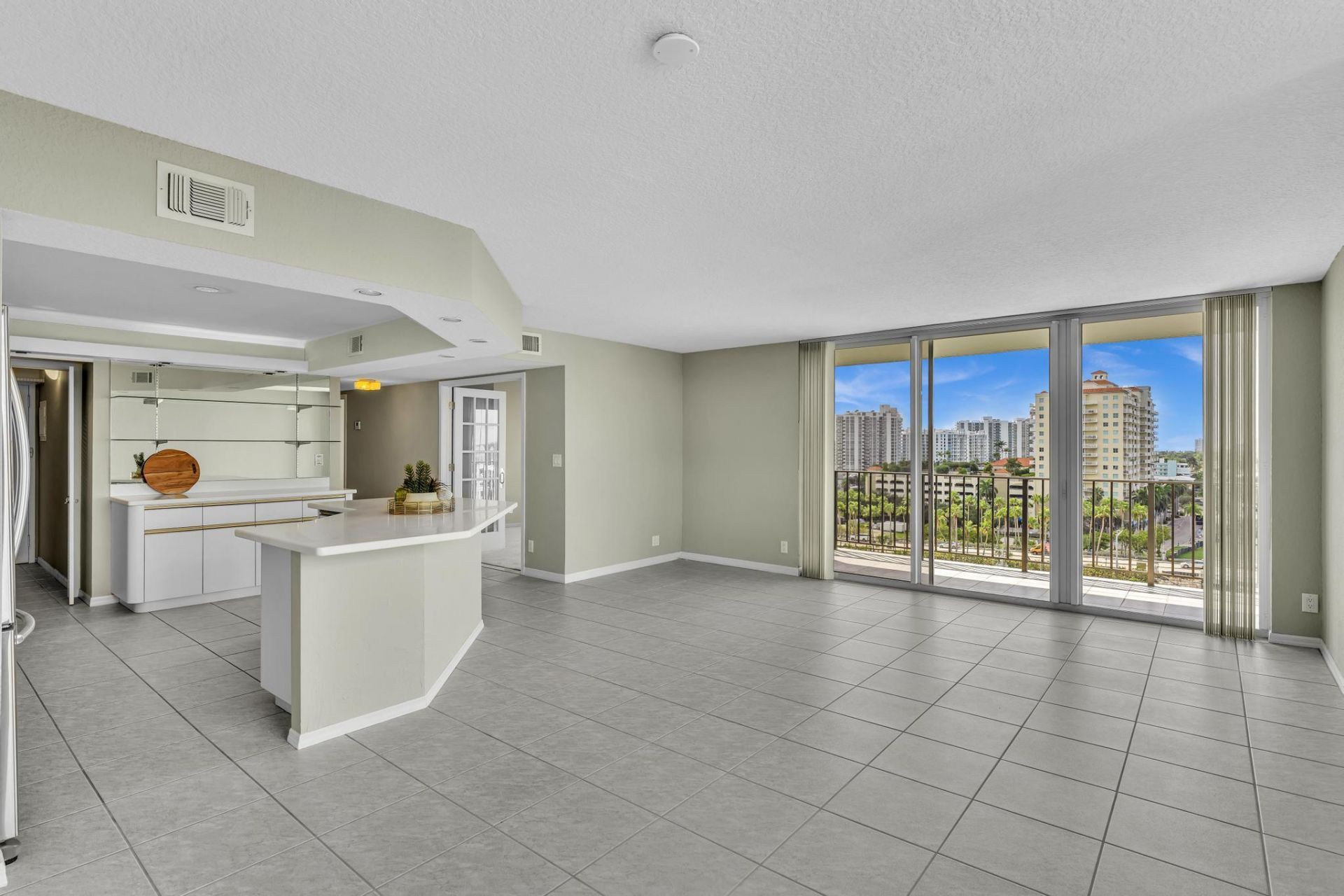 3233 NE 32nd Avenue, Unit 1103, Fort Lauderdale, FL 33308 Photo