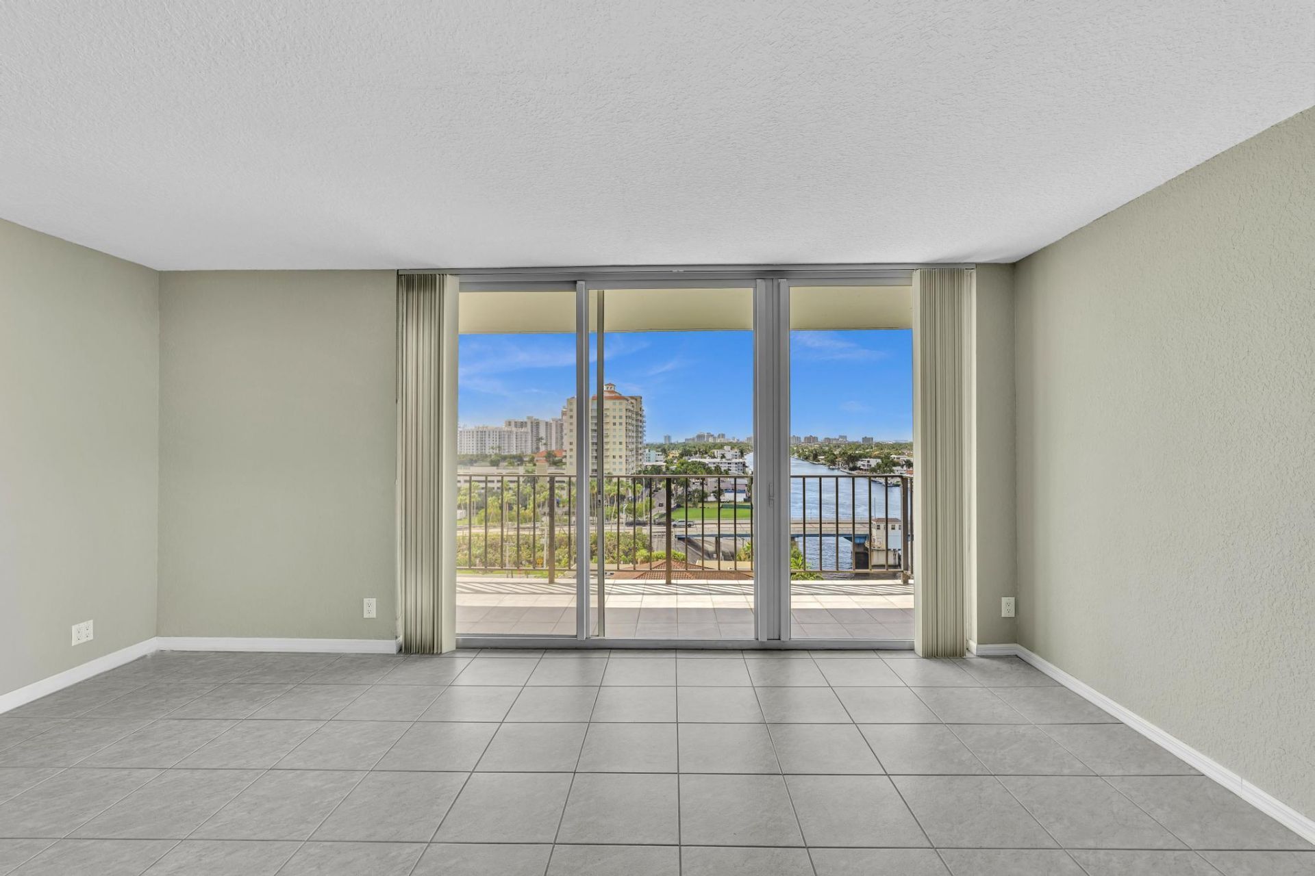 3233 NE 32nd Avenue, Unit 1103, Fort Lauderdale, FL 33308 Photo
