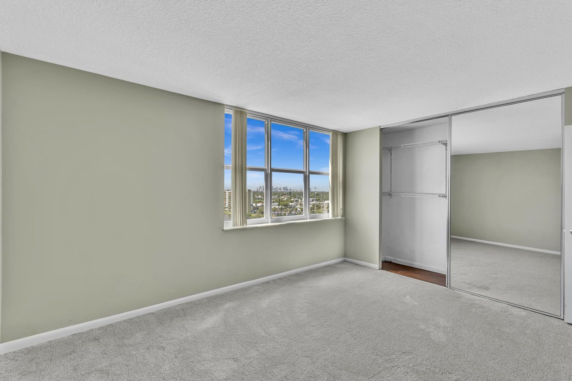 3233 NE 32nd Avenue, Unit 1103, Fort Lauderdale, FL 33308 Photo