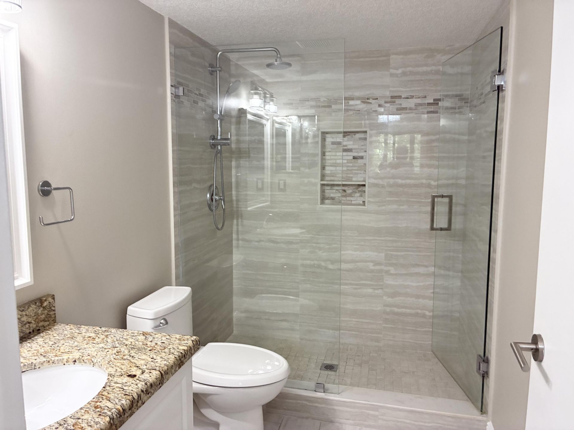 1000 Crestwood Court S, Unit 1005, Royal Palm Beach, FL 33411 Photo