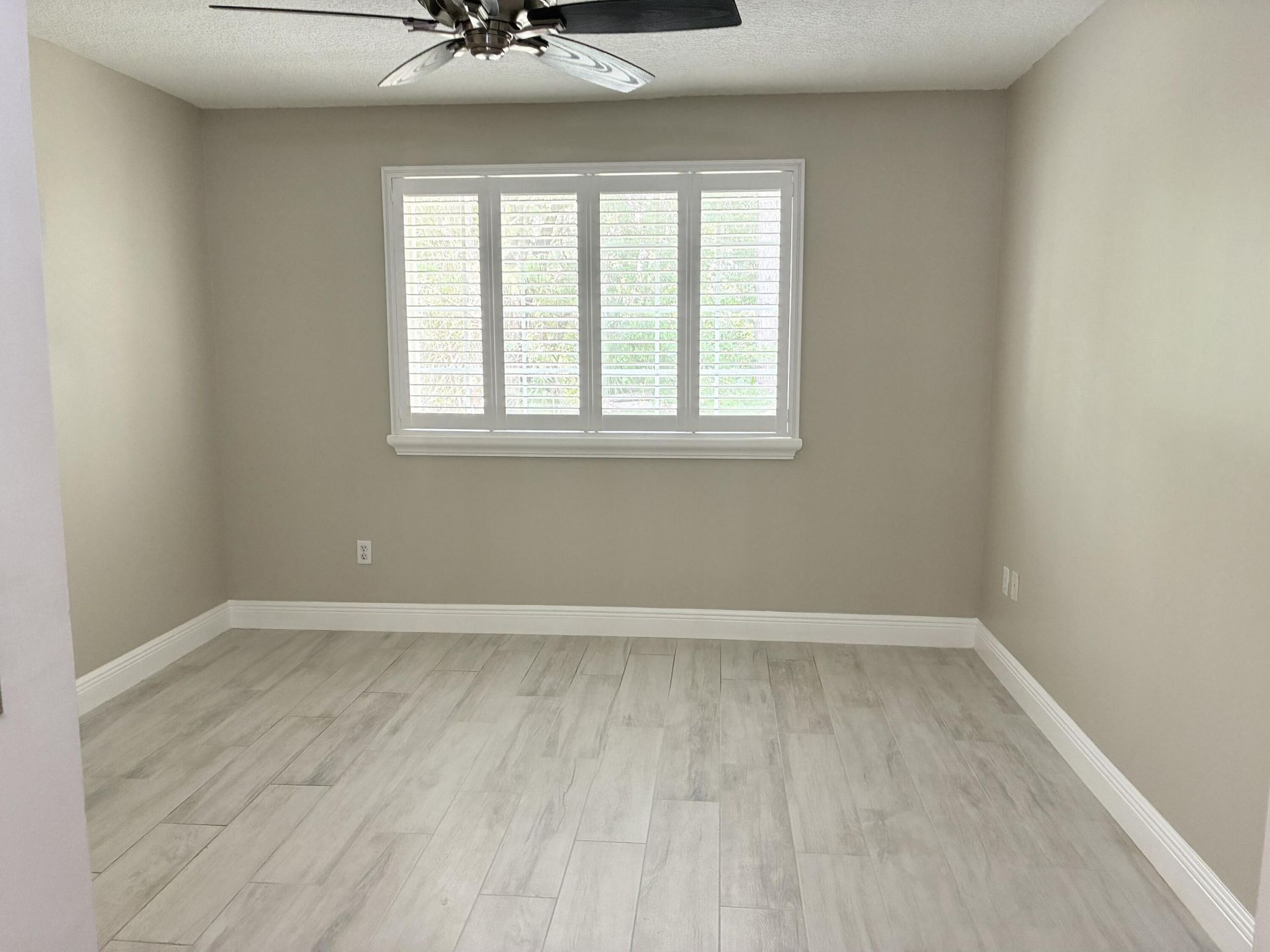 1000 Crestwood Court S, Unit 1005, Royal Palm Beach, FL 33411 Photo