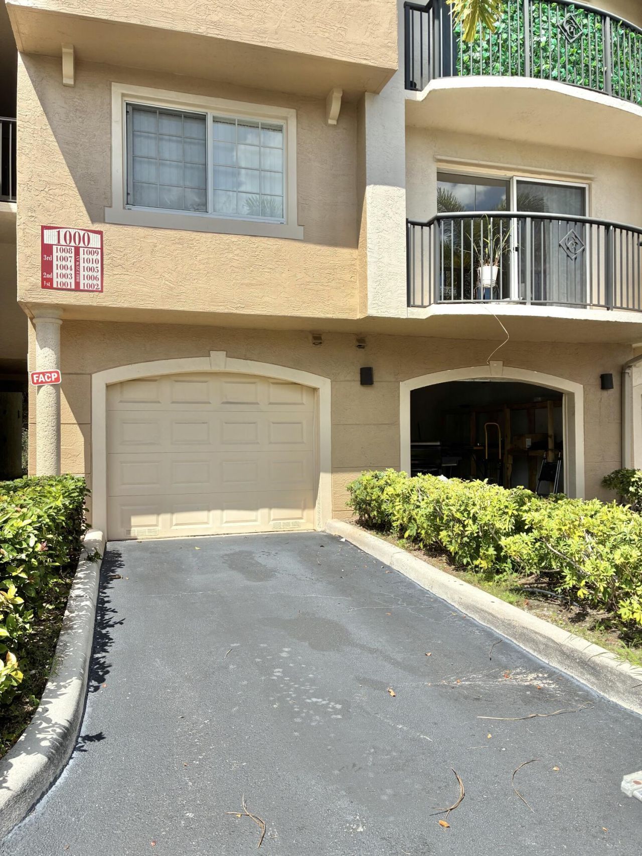1000 Crestwood Court S, Unit 1005, Royal Palm Beach, FL 33411 Photo