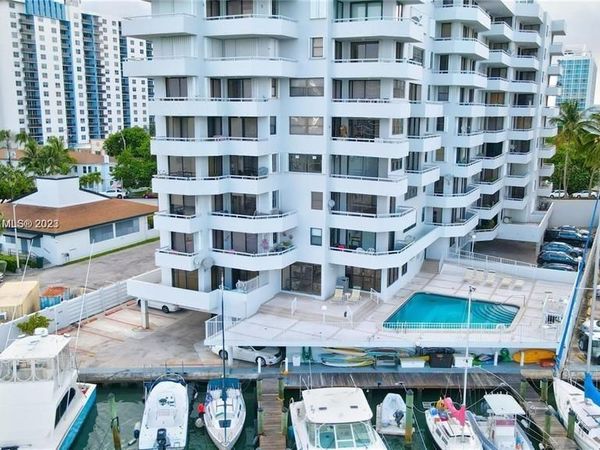 6830 INDIAN CREEK Drive, Unit 5D, Miami Beach, FL 33141