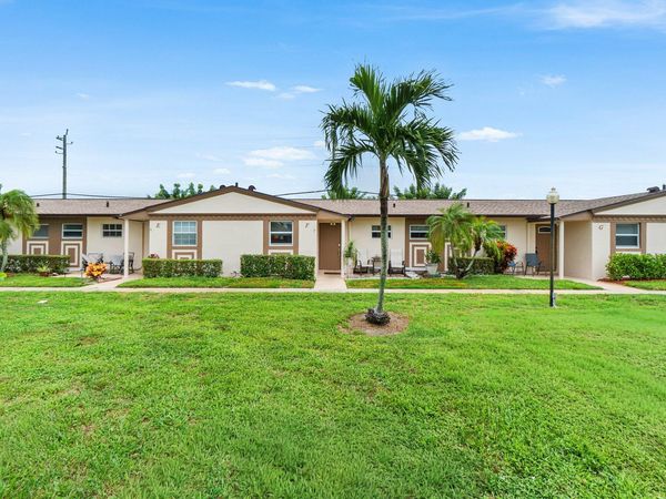 2883 CROSLEY Drive W, Unit F, West Palm Beach, FL 33415