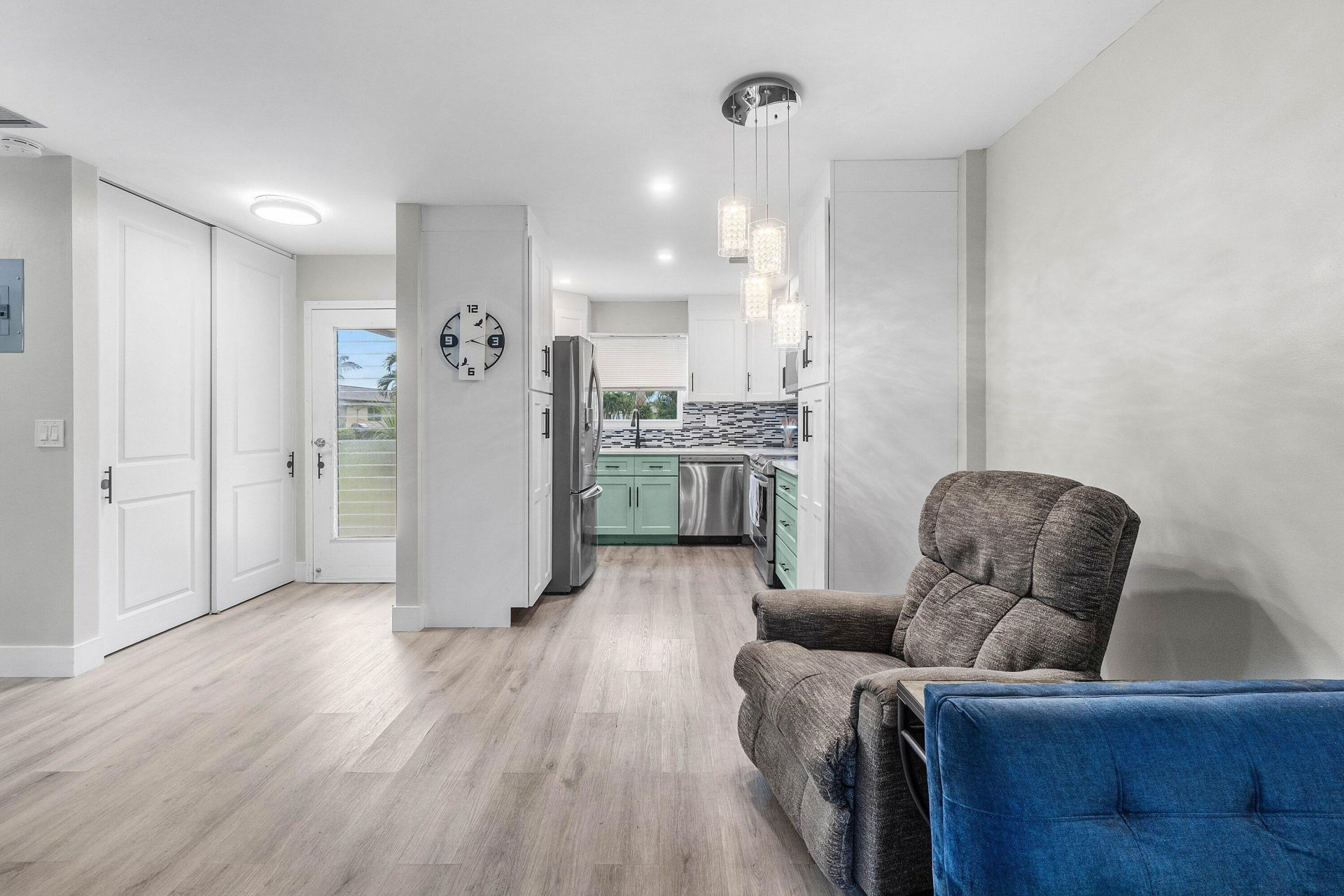 2883 Crosley Drive W, Unit F, West Palm Beach, FL 33415 Photo