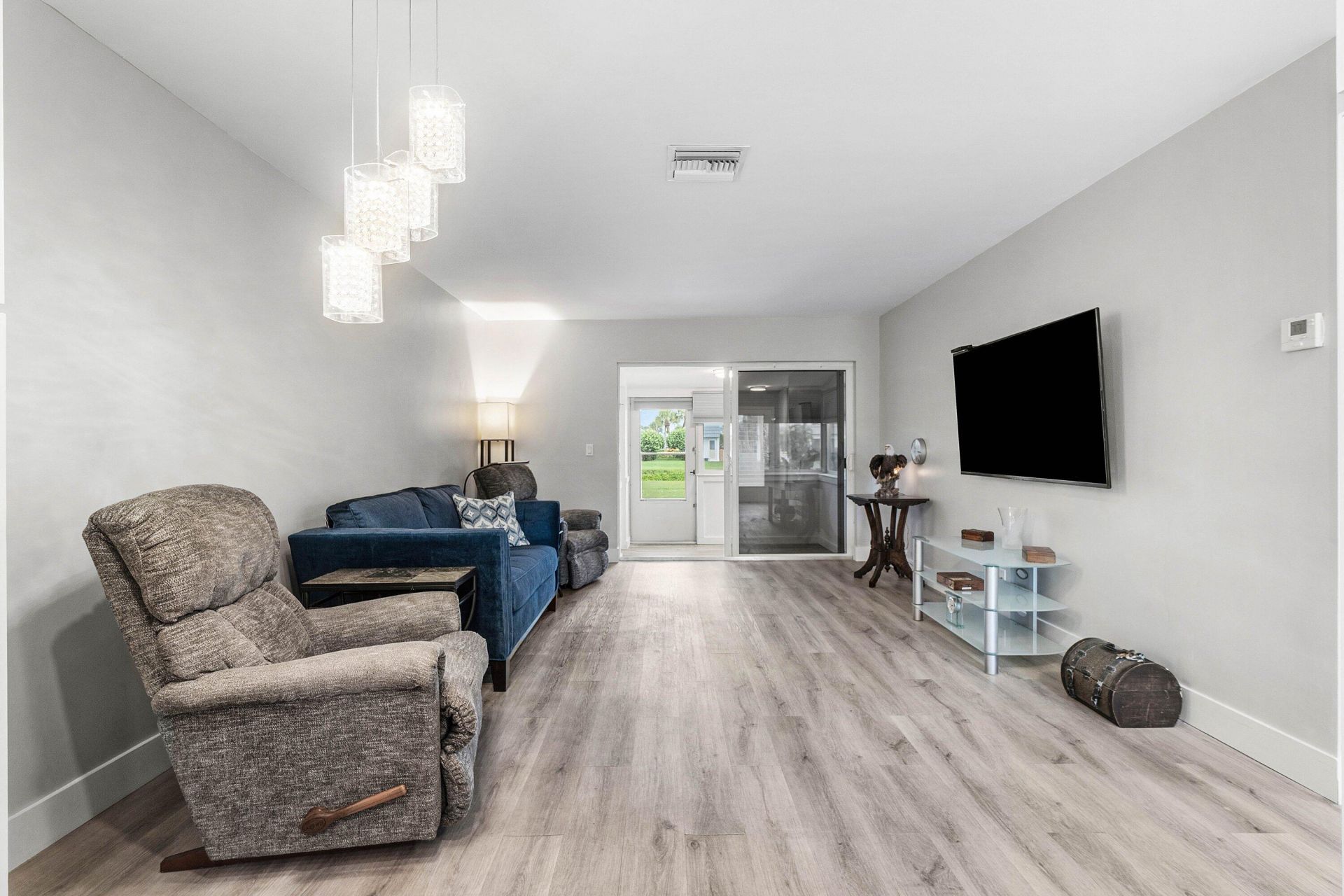 2883 Crosley Drive W, Unit F, West Palm Beach, FL 33415 Photo