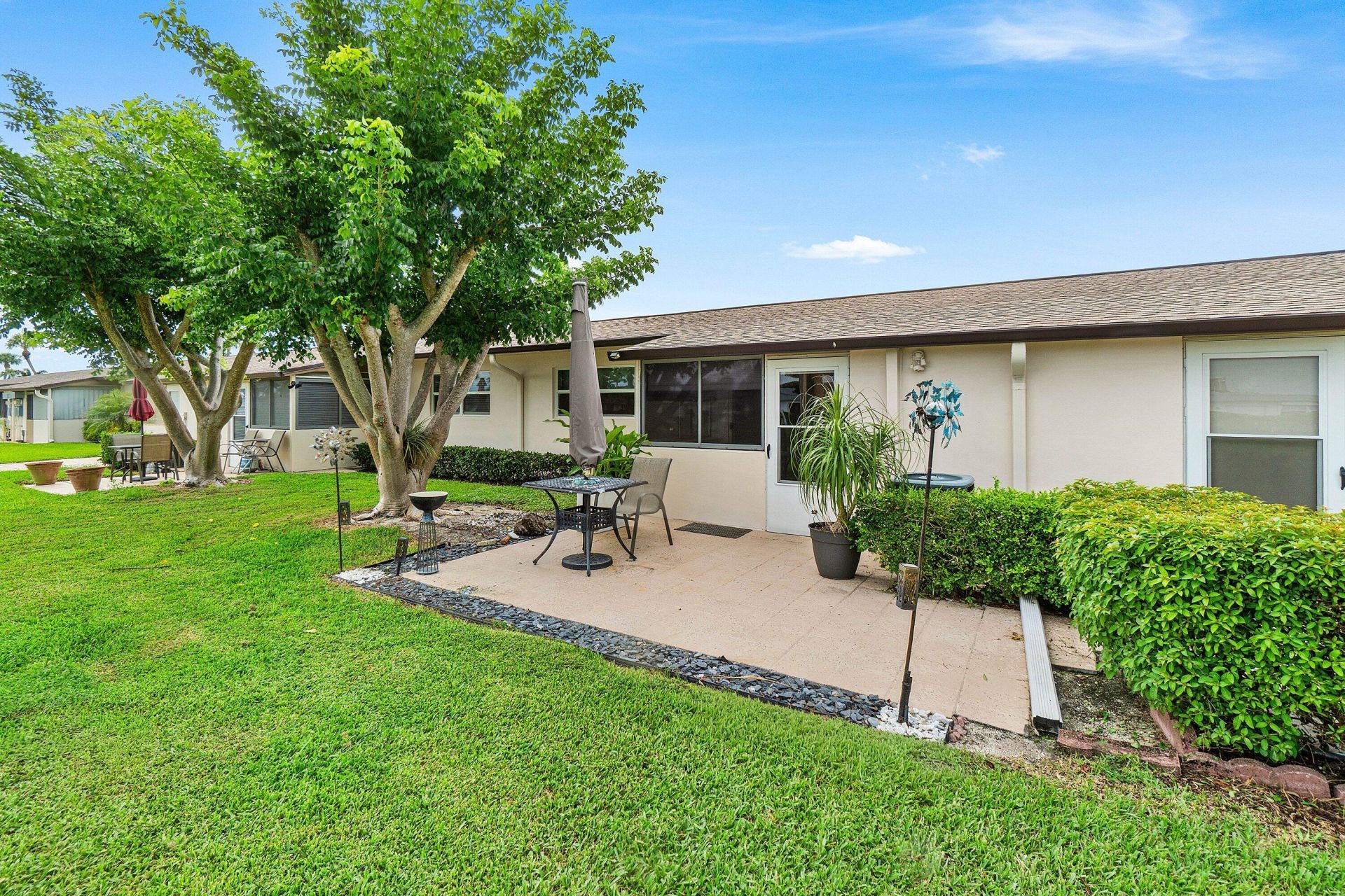 2883 Crosley Drive W, Unit F, West Palm Beach, FL 33415 Photo