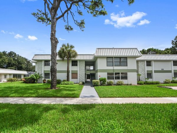 2302 SUNRISE Boulevard, Unit 206, Fort Pierce, FL 34982