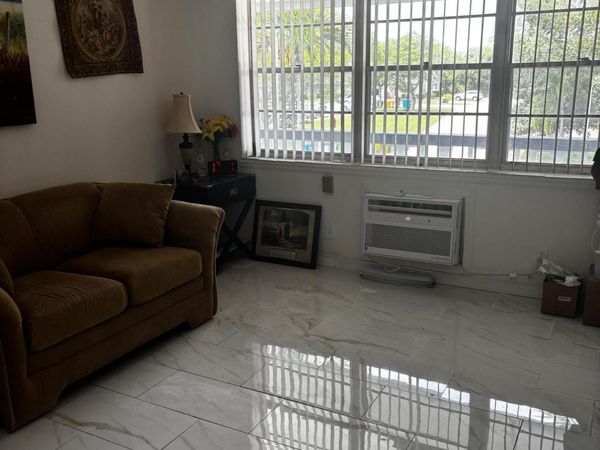 237 NORTHAMPTON L, West Palm Beach, FL 33417