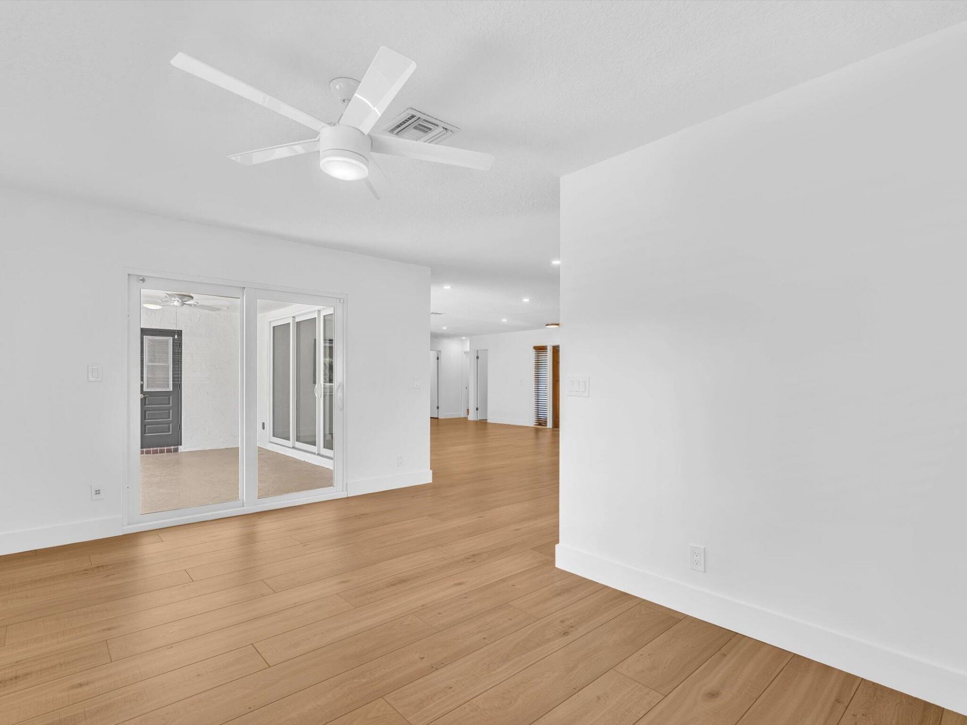 3264 Lakeview Drive, Delray Beach, FL 33445 Photo