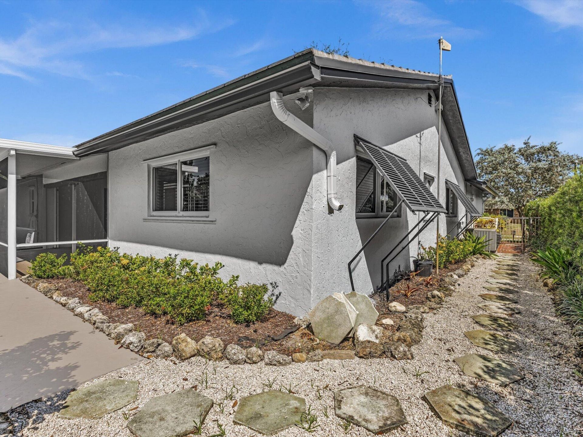3264 Lakeview Drive, Delray Beach, FL 33445 Photo