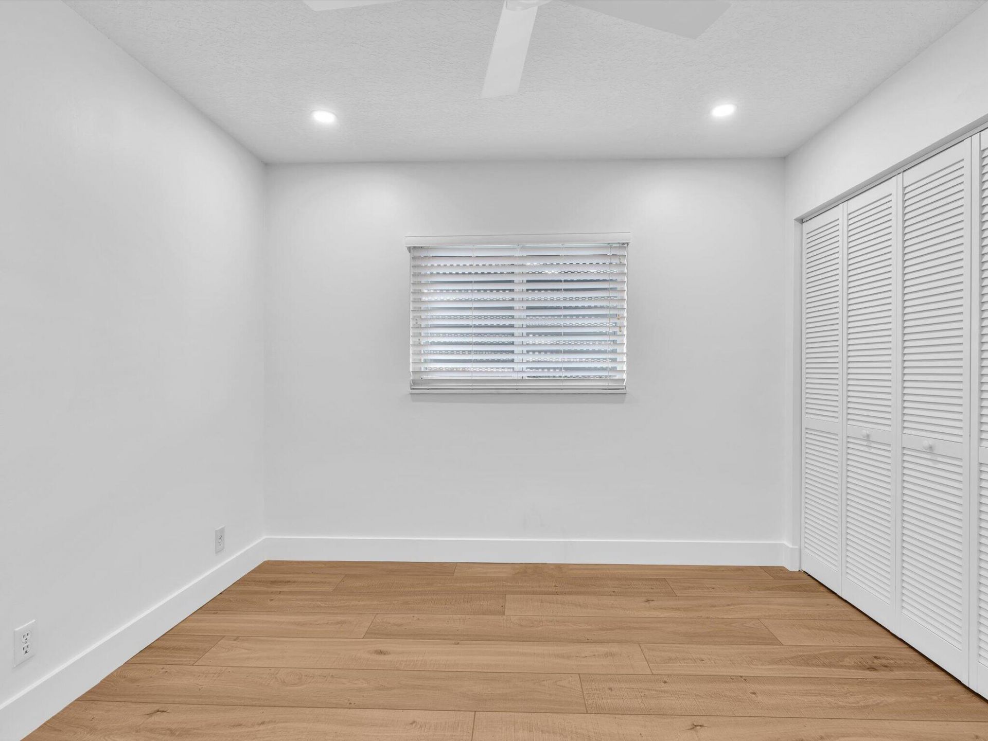 3264 Lakeview Drive, Delray Beach, FL 33445 Photo