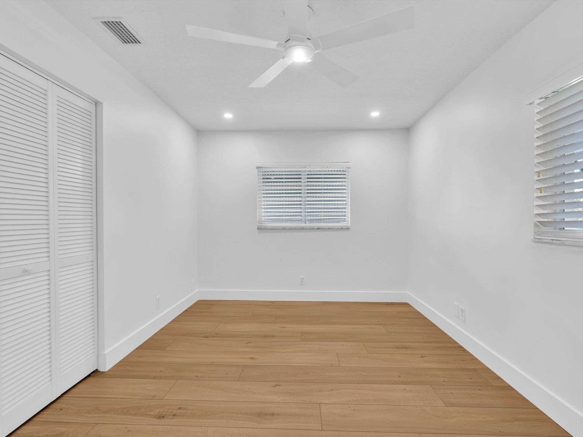 3264 Lakeview Drive, Delray Beach, FL 33445 Photo