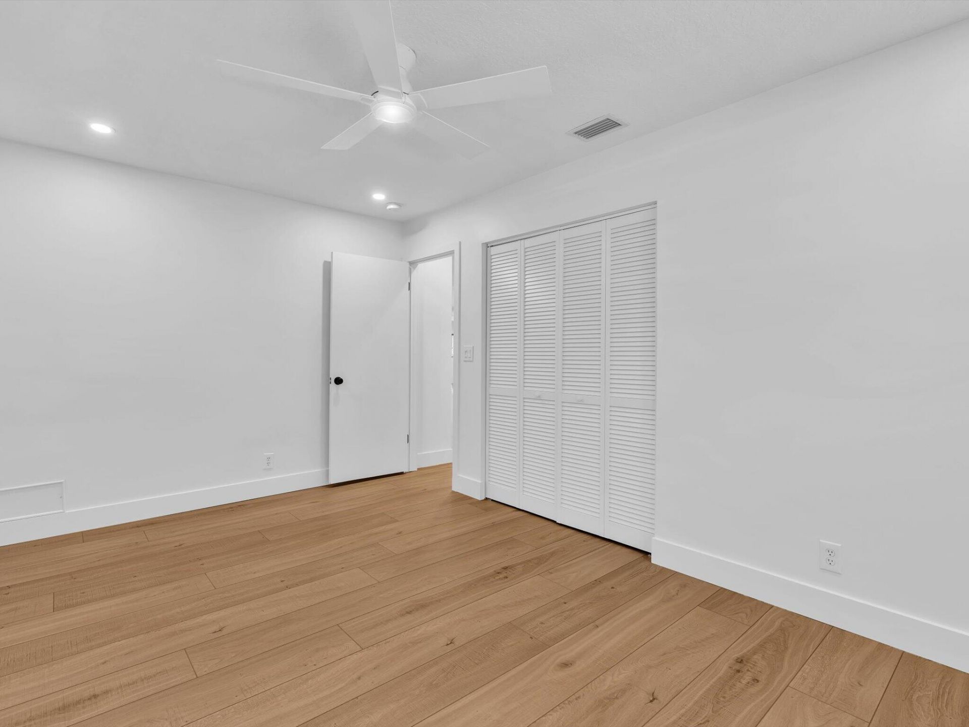 3264 Lakeview Drive, Delray Beach, FL 33445 Photo