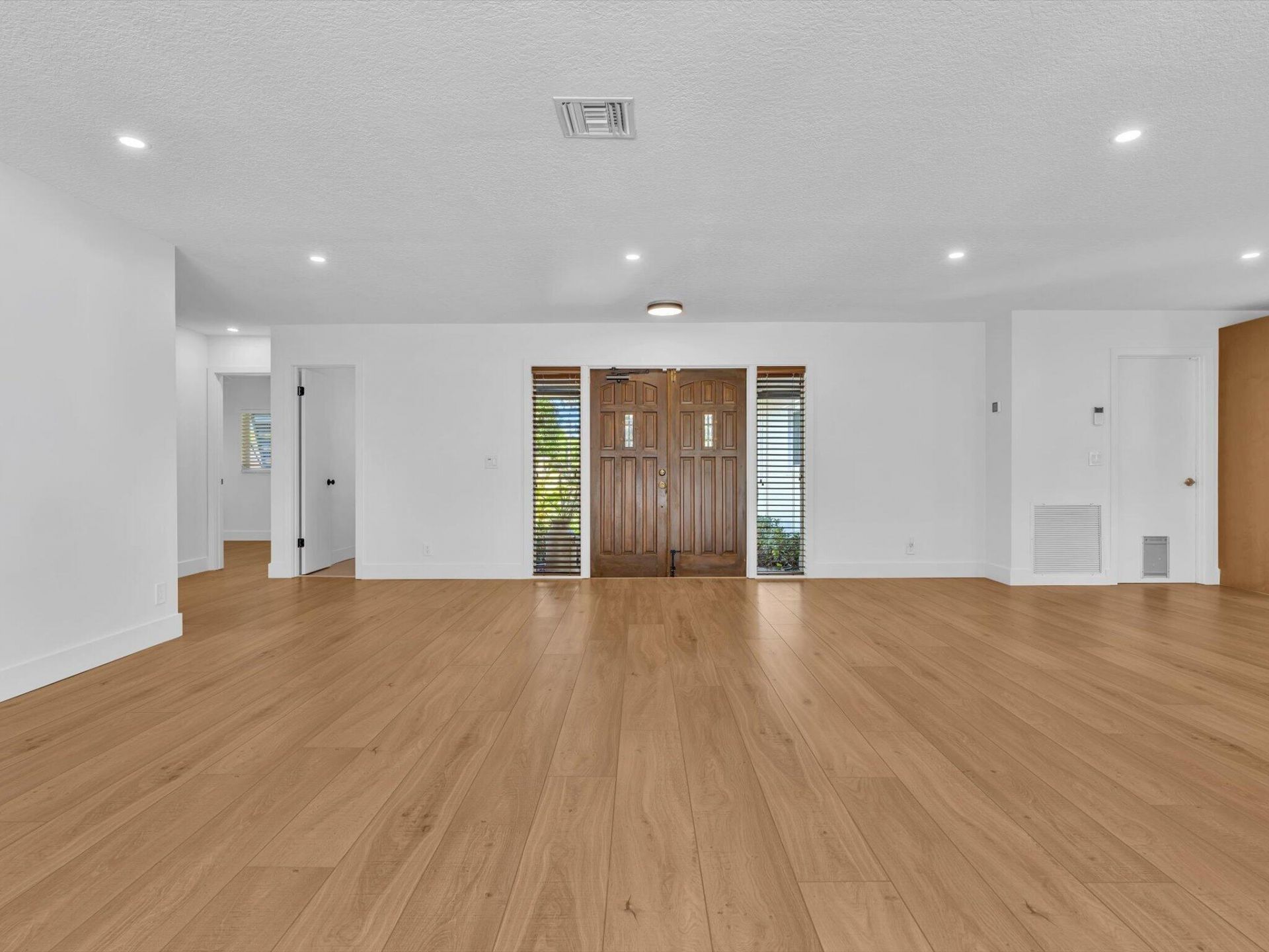 3264 Lakeview Drive, Delray Beach, FL 33445 Photo