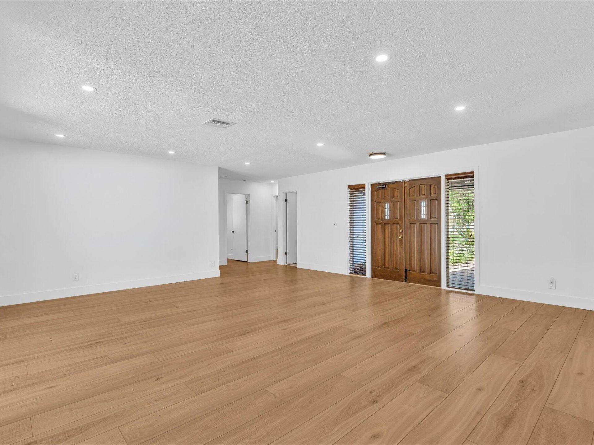 3264 Lakeview Drive, Delray Beach, FL 33445 Photo