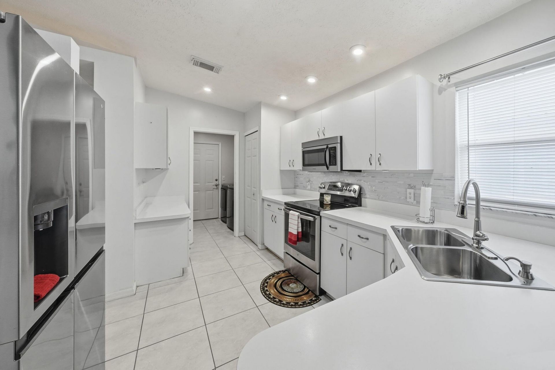 6644 Picante Circle, Fort Pierce, FL 34951 Photo