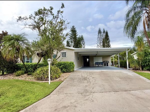 8110 9th Hole Drive, Port St. Lucie, FL 34952