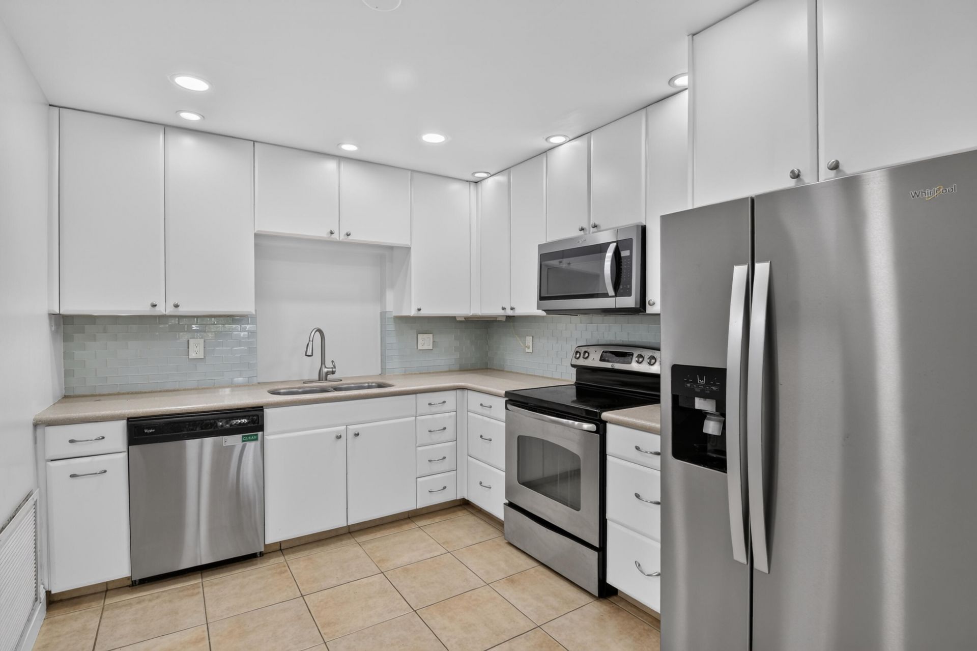 3400 NE 5th Avenue, Boca Raton, FL 33431 Photo