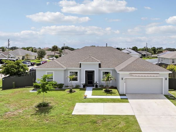 1016 SW Paar Drive, Port St. Lucie, FL 34953