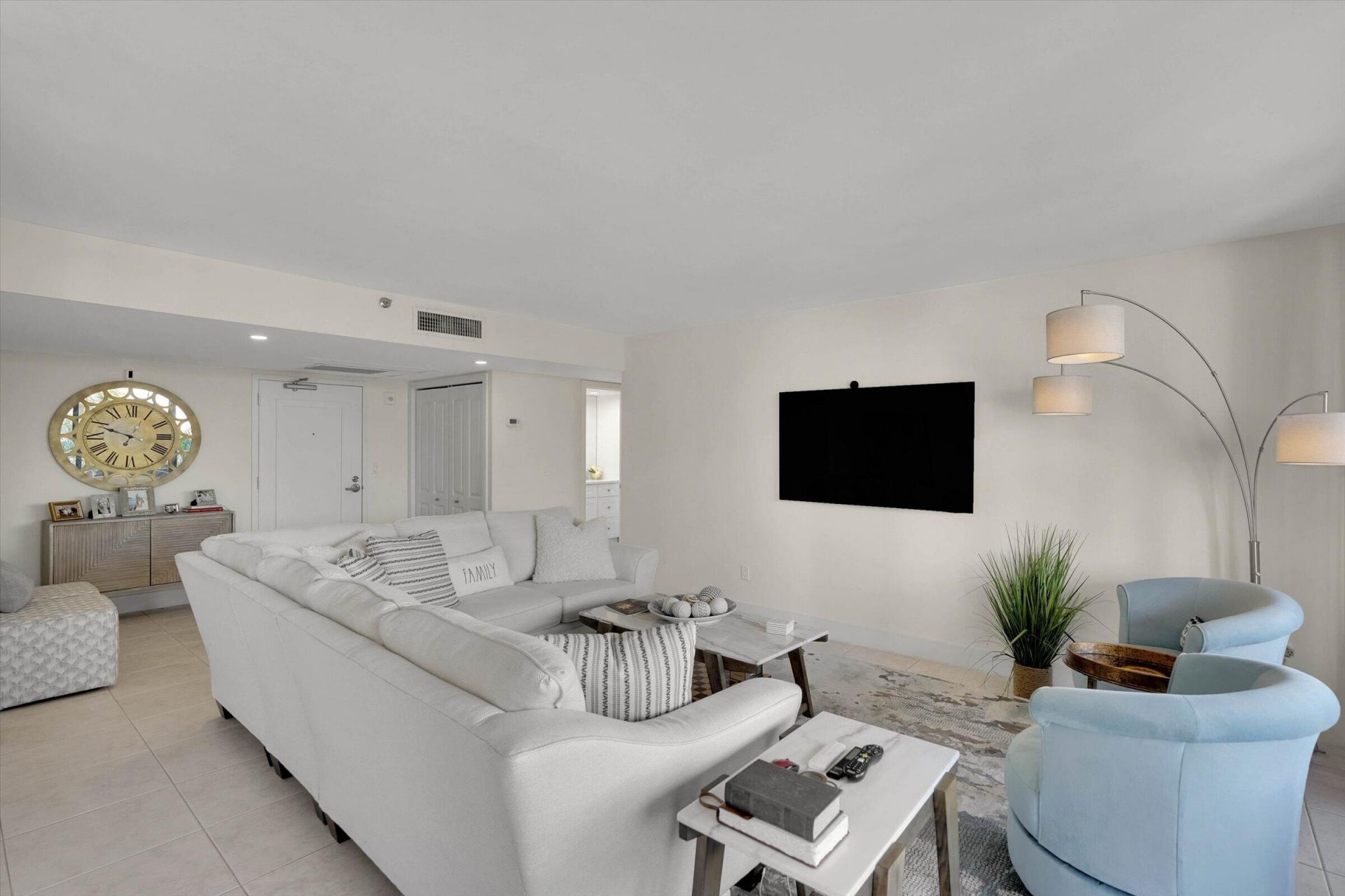 859 Jeffery Street, Unit 306, Boca Raton, FL 33487 Photo