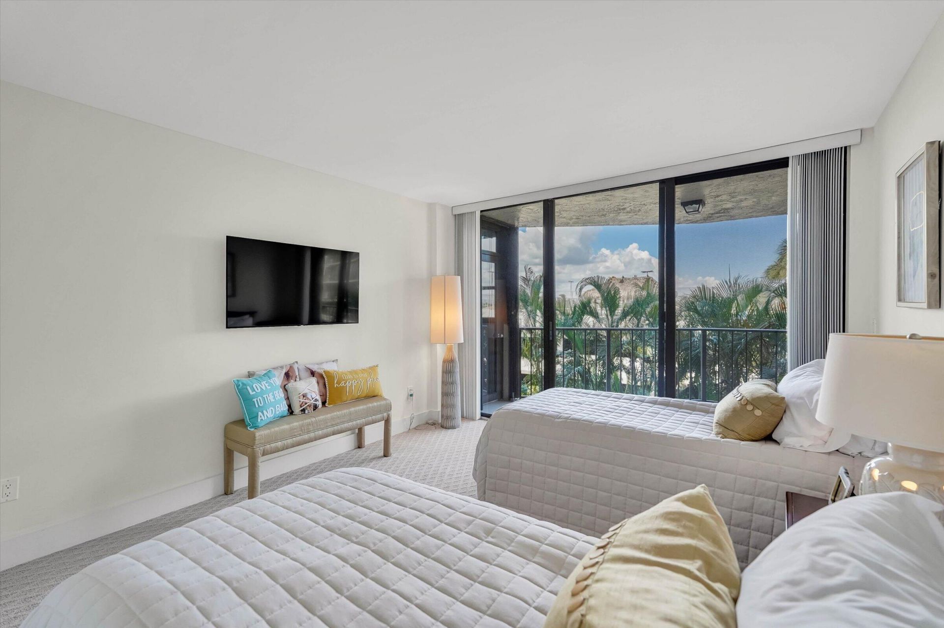 859 Jeffery Street, Unit 306, Boca Raton, FL 33487 Photo