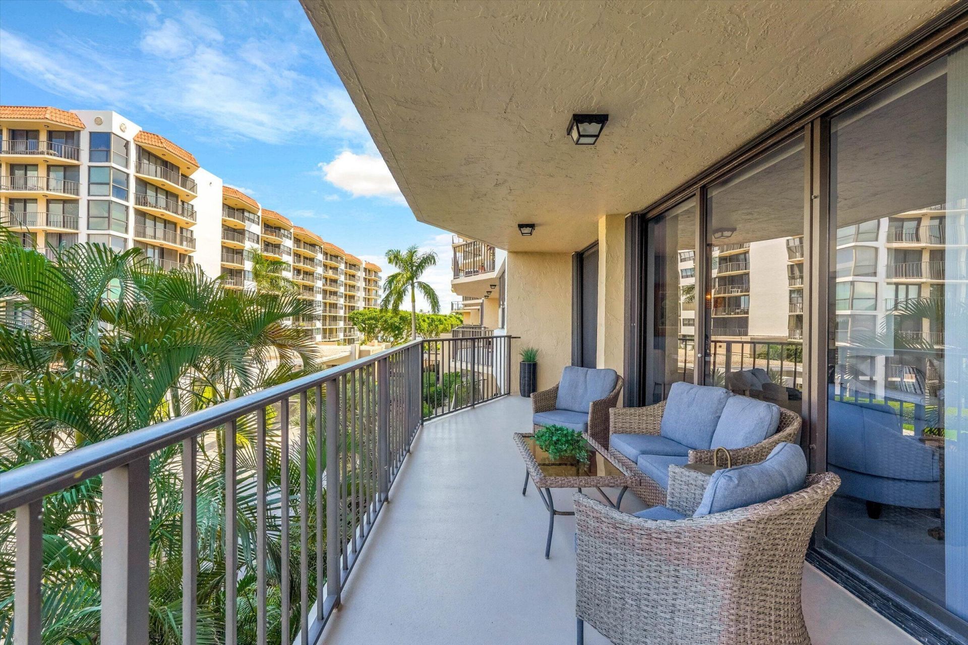 859 Jeffery Street, Unit 306, Boca Raton, FL 33487 Photo