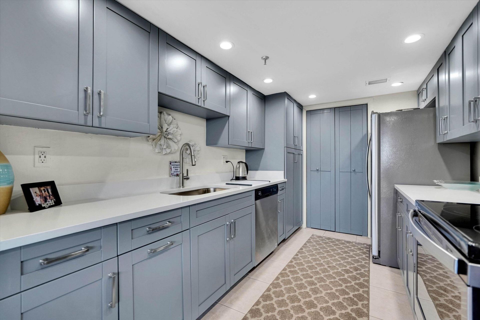 859 Jeffery Street, Unit 306, Boca Raton, FL 33487 Photo