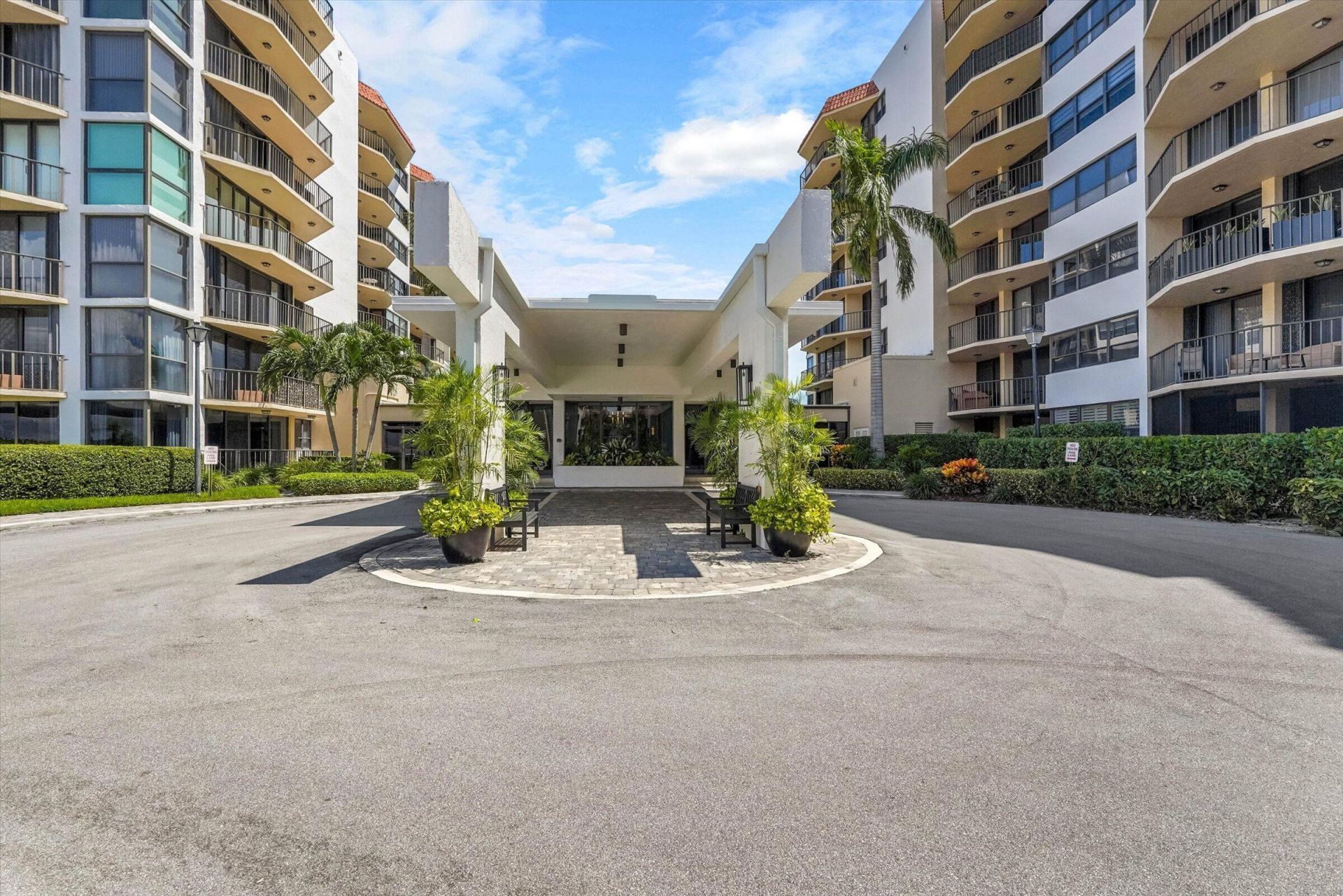 859 Jeffery Street, Unit 306, Boca Raton, FL 33487 Photo