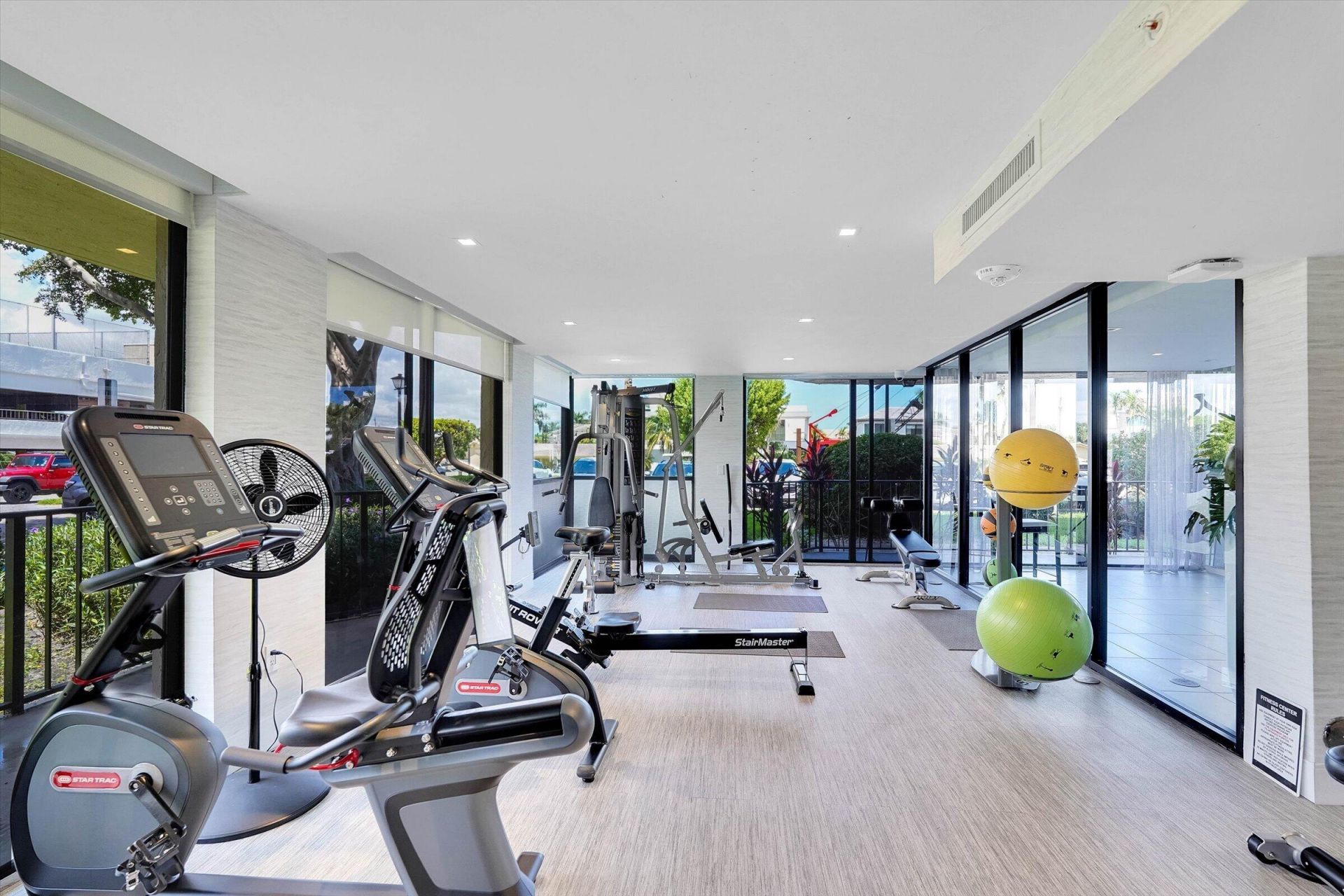 859 Jeffery Street, Unit 306, Boca Raton, FL 33487 Photo