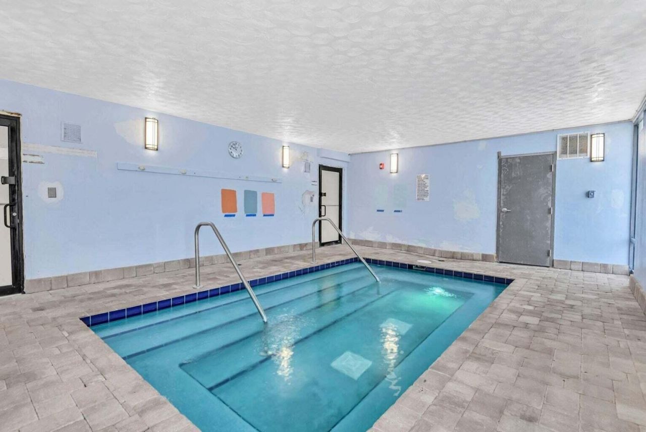 859 Jeffery Street, Unit 306, Boca Raton, FL 33487 Photo