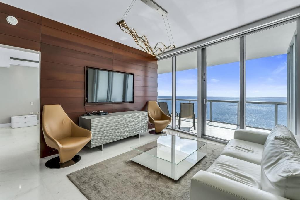 17121 Collins Avenue, Unit 2207, Sunny Isles Beach, FL 33160 Photo