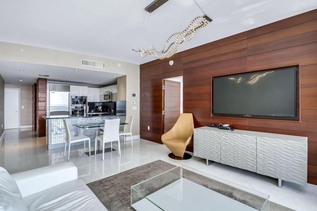 17121 Collins Avenue, Unit 2207, Sunny Isles Beach, FL 33160 Photo