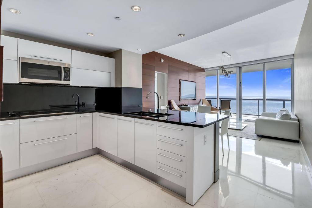17121 Collins Avenue, Unit 2207, Sunny Isles Beach, FL 33160 Photo