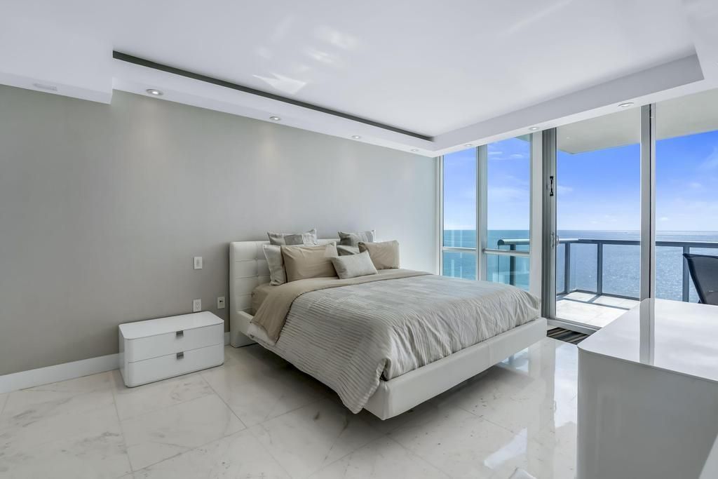 17121 Collins Avenue, Unit 2207, Sunny Isles Beach, FL 33160 Photo