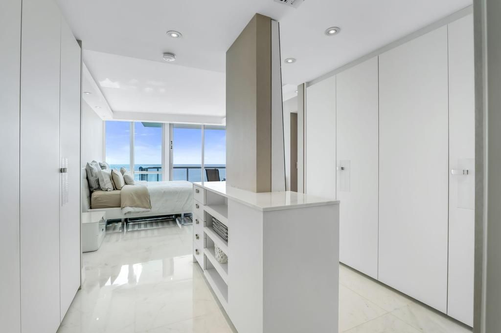 17121 Collins Avenue, Unit 2207, Sunny Isles Beach, FL 33160 Photo