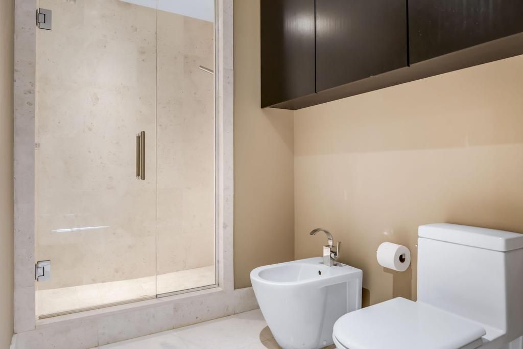 17121 Collins Avenue, Unit 2207, Sunny Isles Beach, FL 33160 Photo