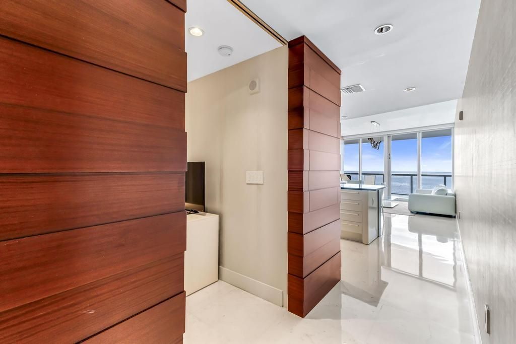17121 Collins Avenue, Unit 2207, Sunny Isles Beach, FL 33160 Photo