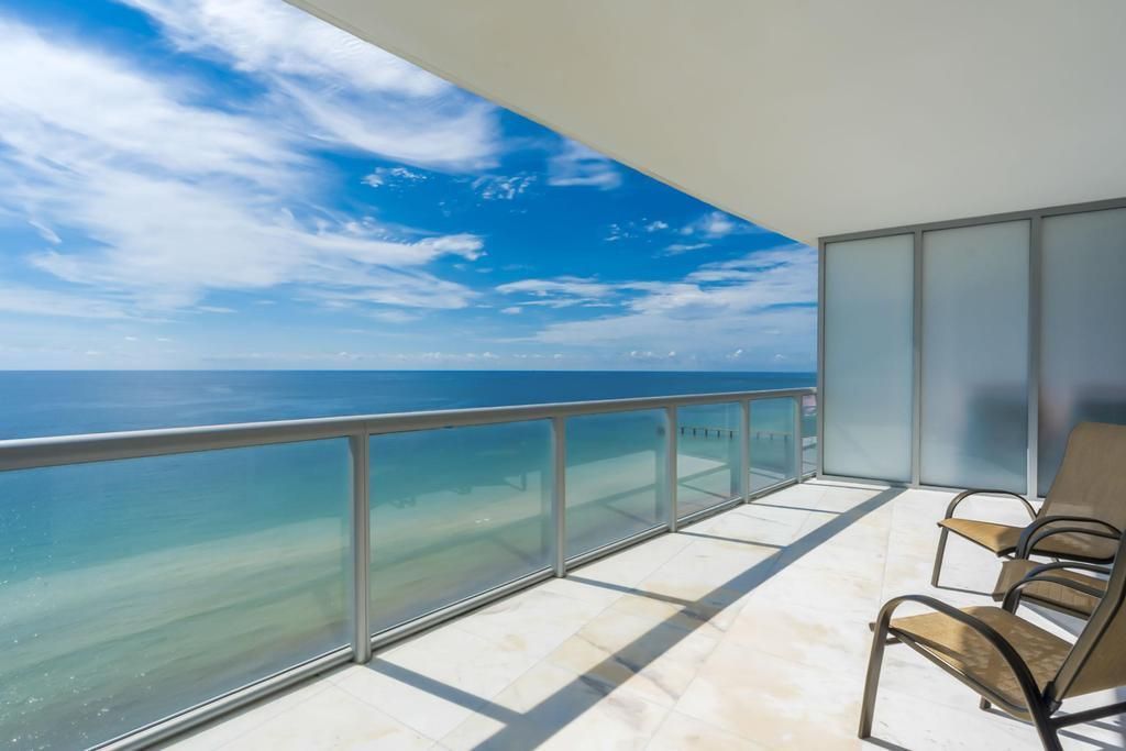 17121 Collins Avenue, Unit 2207, Sunny Isles Beach, FL 33160 Photo