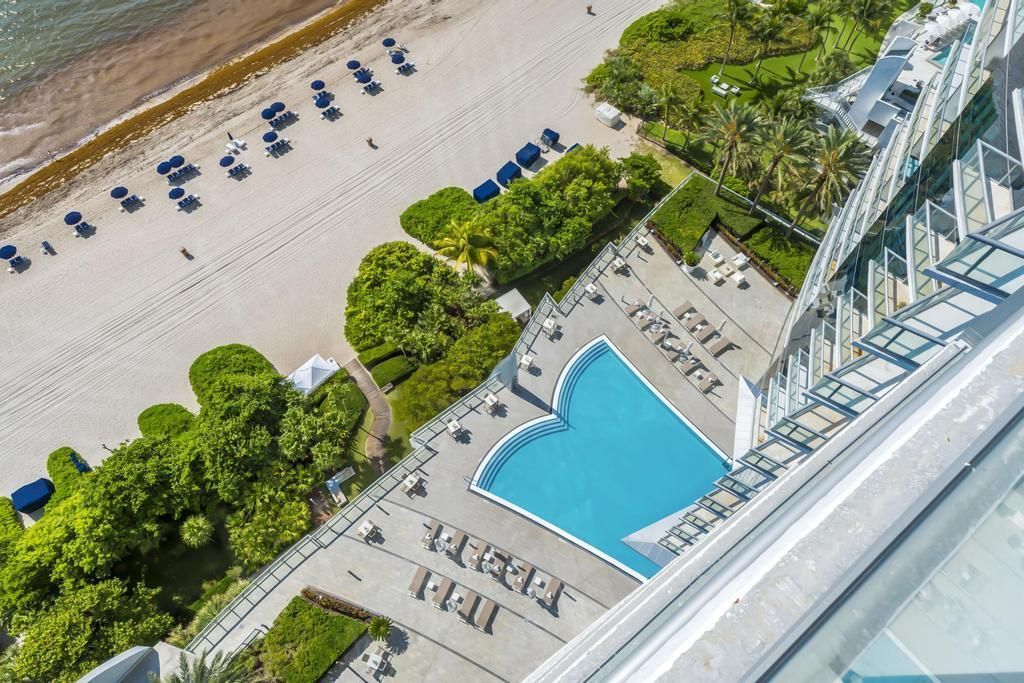 17121 Collins Avenue, Unit 2207, Sunny Isles Beach, FL 33160 Photo